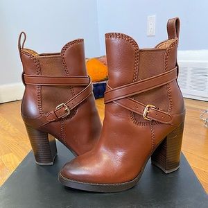 Vintage Coach Shoes: soft veg leather dark saddle burnish. Size 6 womens